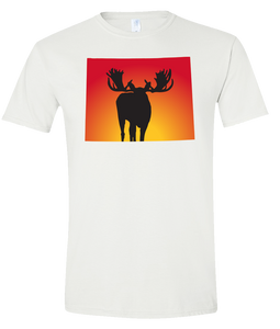 Short Sleeve T-Shirt Wyoming White Moose Vibrant Design High Quality Tight Knit Ring Spun Low Maintenance Cotton Printed With The Newest Available Color Transfer Technology
