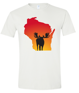 Short Sleeve T-Shirt Wisconsin White Moose Vibrant Design High Quality Tight Knit Ring Spun Low Maintenance Cotton Printed With The Newest Available Color Transfer Technology