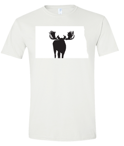 Short Sleeve T-Shirt North Dakota White Moose Vibrant Design High Quality Tight Knit Ring Spun Low Maintenance Cotton Printed With The Newest Available Color Transfer Technology