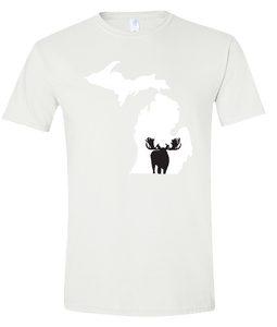 Short Sleeve T-Shirt Michigan White Moose Vibrant Design High Quality Tight Knit Ring Spun Low Maintenance Cotton Printed With The Newest Available Color Transfer Technology